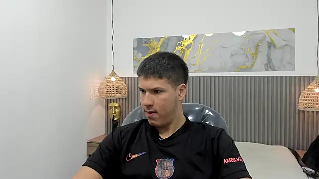 AlessandroFranco online show from 8, 4, 2026