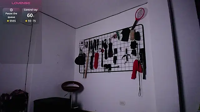 Mr Andrew bdsm online show from 14, 4, 2026