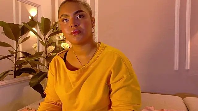 Snapshot of ZoeyMonroe_ chatting on 24, 7, 2026 ZoeyMonroe online show from 24, 7, 2026