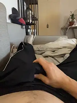 curvedlongdick online show from 25, 5, 2026