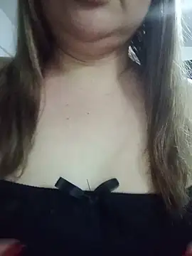 Snapshot of jennyyhottt chatting on 8, 7, 2026 jennyyhottt online show from 8, 7, 2026
