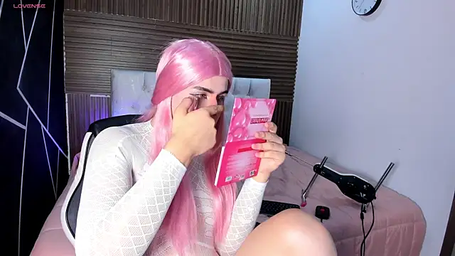 SophieWolf  online show from 17, 3, 2026