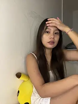 velvetveloura online show from 5, 4, 2026