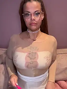 EmiliaSunx online show from 13, 3, 2026