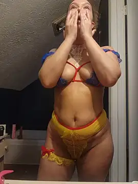 NicolePearl online show from 15, 4, 2026