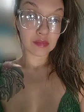 NicolePearl online show from 25, 6, 2026