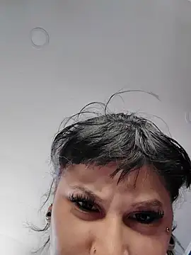 Snapshot of brunne_eva chatting on 10, 5, 2026 brunne eva online show from 10, 5, 2026