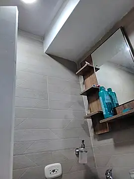 brunne eva online show from 19, 4, 2026