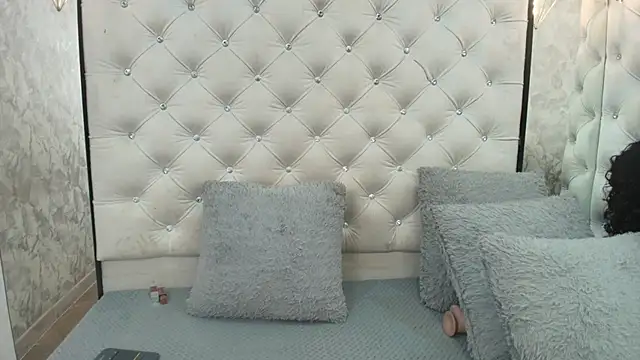 Snapshot of LadyMiax chatting on 10, 7, 2026 LadyMiax online show from 10, 7, 2026