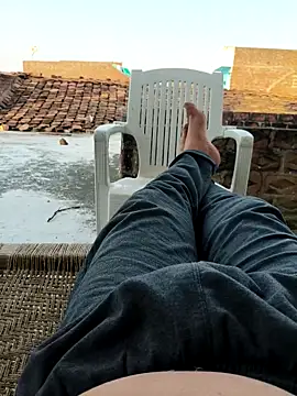 Desii rockstarr online show from 9, 4, 2026