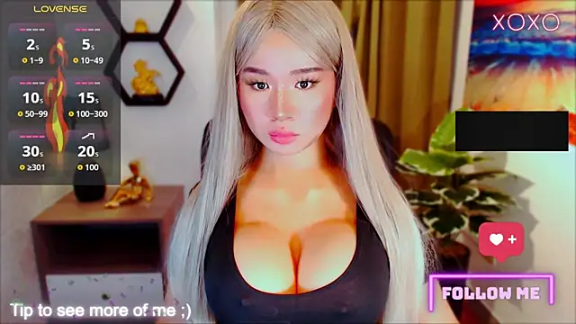 xBigSurpriseLorainex online show from 29, 3, 2026