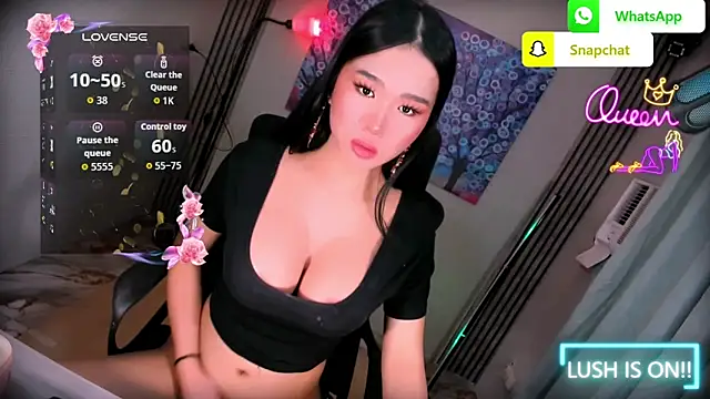 xBigSurpriseLorainex online show from 19, 5, 2026