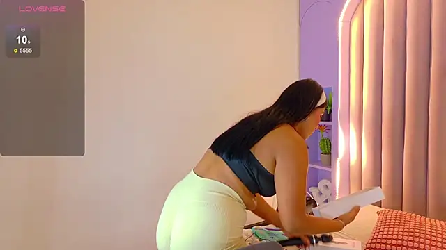 Meganlove   online show from 20, 6, 2026