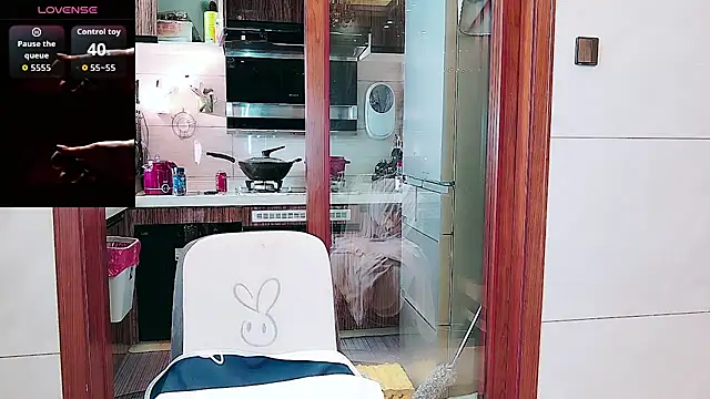 Snapshot of nuanuanbaobei chatting on 5, 6, 2026 nuanuanbaobei online show from 5, 6, 2026