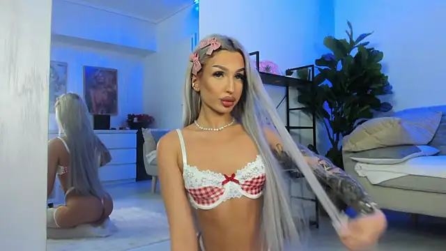 ArianaXO  online show from 7, 5, 2026