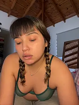 miicbebita online show from 12, 6, 2026