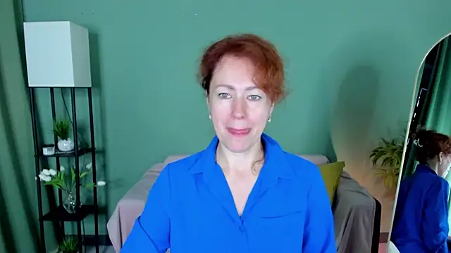 Snapshot of LeticiaRomano chatting on 17, 7, 2026 LeticiaRomano online show from 17, 7, 2026