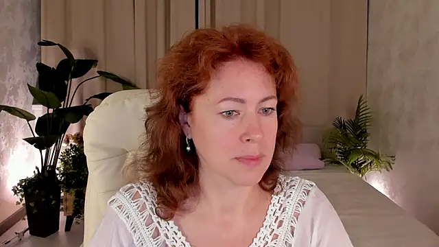 LeticiaRomano online show from 4, 6, 2026