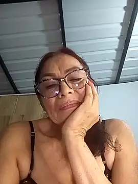 HOT LATINA20 online show from 11, 6, 2026