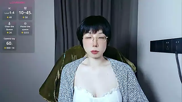 Snapshot of lin_lin_520_520 chatting on 7, 5, 2026 lin lin 520 520 online show from 7, 5, 2026