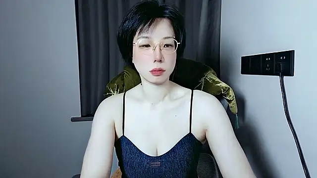 Snapshot of lin_lin_520_520 chatting on 20, 5, 2026 lin lin 520 520 online show from 20, 5, 2026