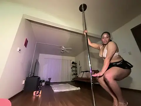 stripperbarbie online show from 14, 4, 2026