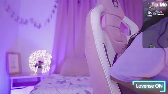 nahomy 2308 online show from 7, 4, 2026