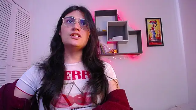 Snapshot of selene_cutie chatting on 12, 3, 2026 selene cutie online show from 12, 3, 2026