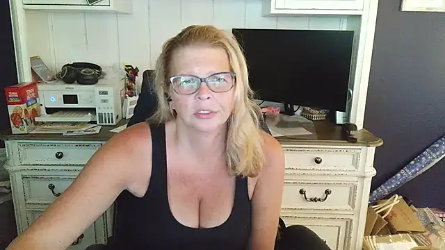 Stickywethoney online show from 15, 6, 2026
