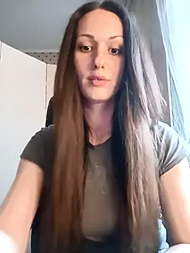 LunaCrystall online show from 12, 4, 2026