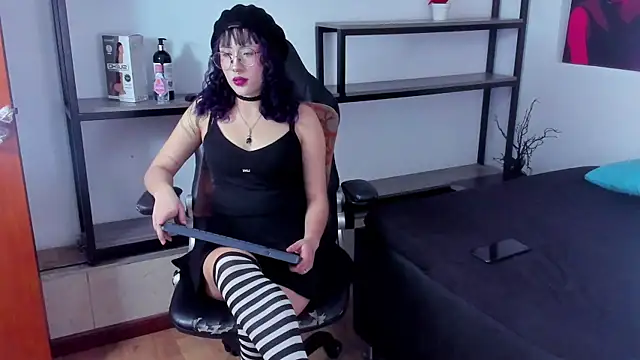 Rache Roth online show from 18, 4, 2026