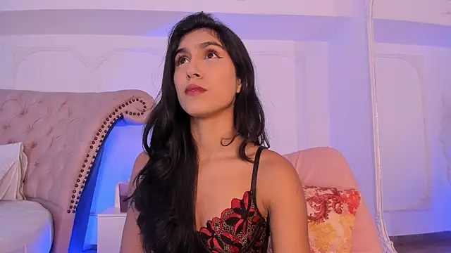 LucianaBlanco  online show from 6, 5, 2026
