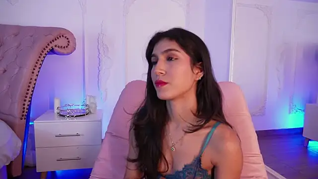 LucianaBlanco  online show from 5, 7, 2026