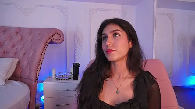 LucianaBlanco  online show from 30, 6, 2026