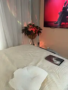 Tallulah Kinky online show from 3, 6, 2026