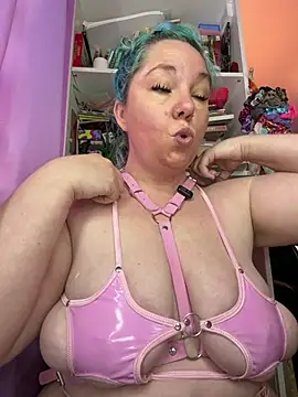 Snapshot of KawaiiKiki_247 chatting on 10, 7, 2026 KawaiiKiki 247 online show from 10, 7, 2026