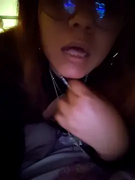 blurosa online show from 15, 4, 2026