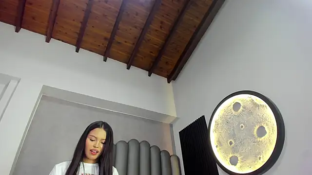 camilagrey  online show from 30, 3, 2026