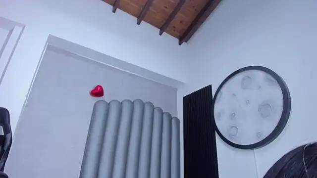 camilagrey  online show from 8, 4, 2026