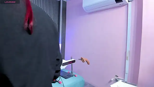 lia sucker online show from 24, 5, 2026