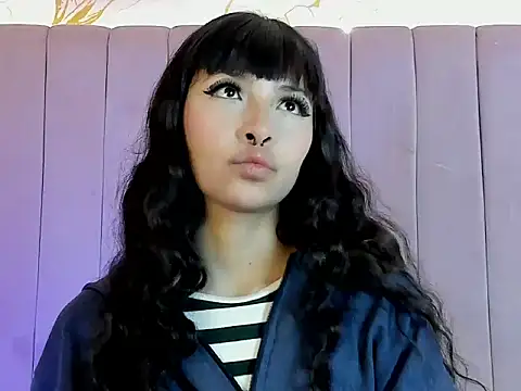 Snapshot of CherrySweetl chatting on 14, 4, 2026 CherrySweetl online show from 14, 4, 2026