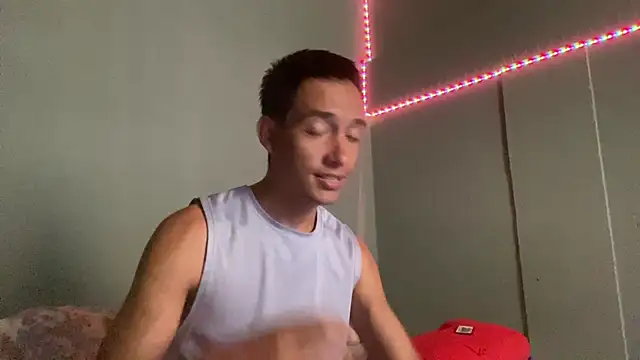 BrownBoyLover01 online show from 18, 3, 2026