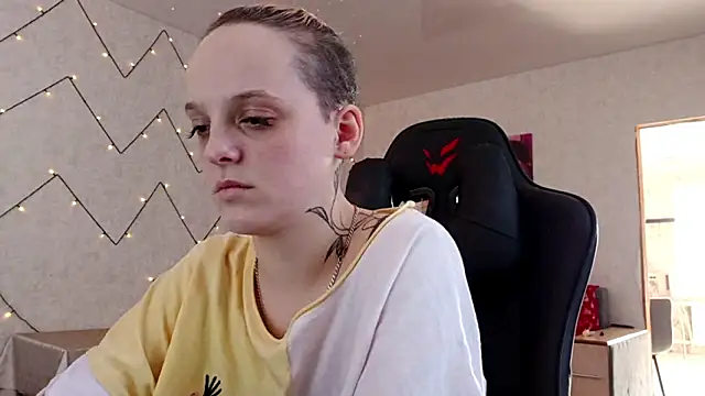 Ellafub online show from 11, 3, 2026