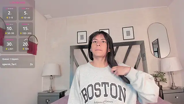 Violettaa Stone online show from 4, 4, 2026