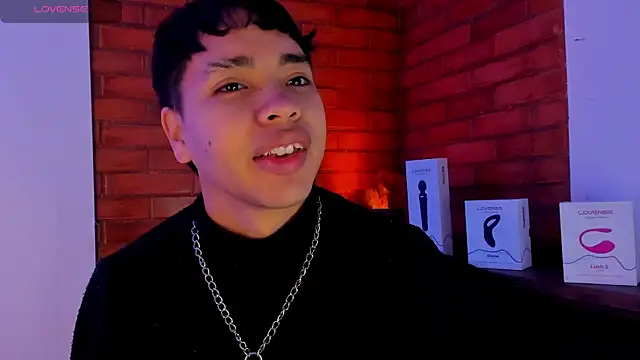 Lee Colee online show from 9, 4, 2026