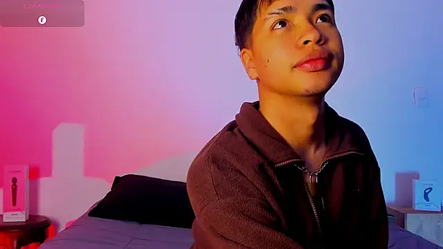 Lee Colee online show from 28, 4, 2026