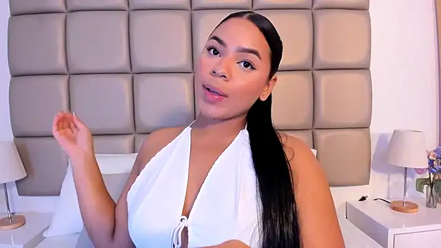 lilly williamss online show from 17, 4, 2026