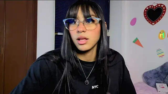 PaulaCutexs online show from 20, 4, 2026