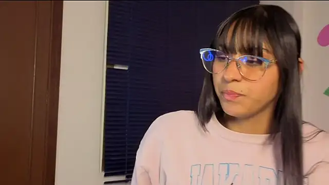 PaulaCutexs online show from 22, 4, 2026