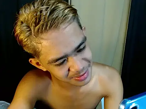 Snapshot of boynextdoorjosh chatting on 27, 5, 2026 boynextdoorjosh online show from 27, 5, 2026